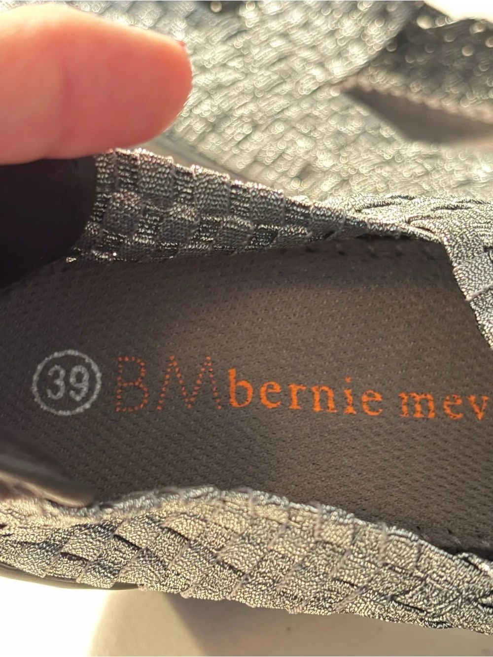 Bernie Mev woven Lilia Women’s Metallic Silver Mary Jane Comfort Shoes 39/8.5